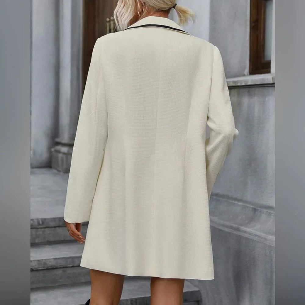 SOLD✨ White / ivory button down women’s jacket large - Picture 4 of 8
